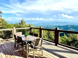 Shaconage Endless Mountain Lodge - Image 2
