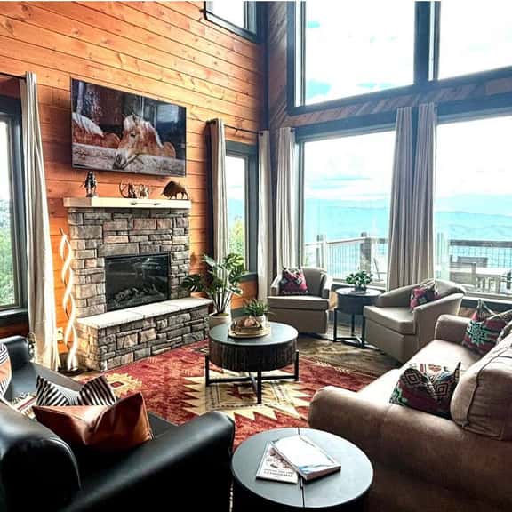 Shaconage Endless Mountain Lodge - Image 1